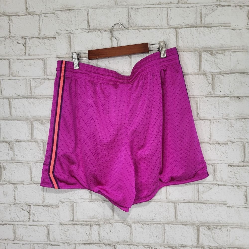 NIKE purple athletic shorts - Picture 11 of 11